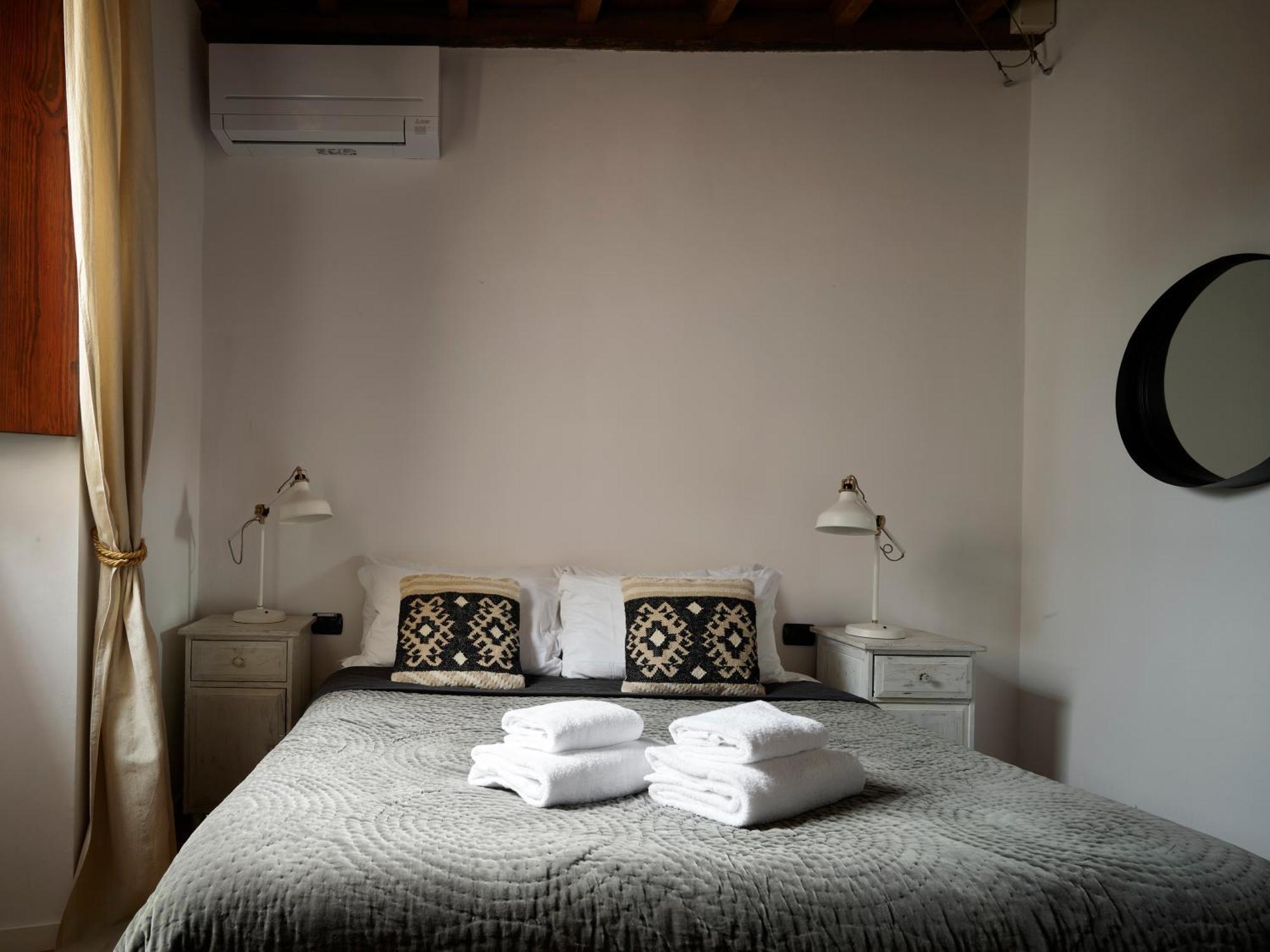 One Of A Kind Near The Duomo W/Balcony Palace Apt 피렌체 외부 사진